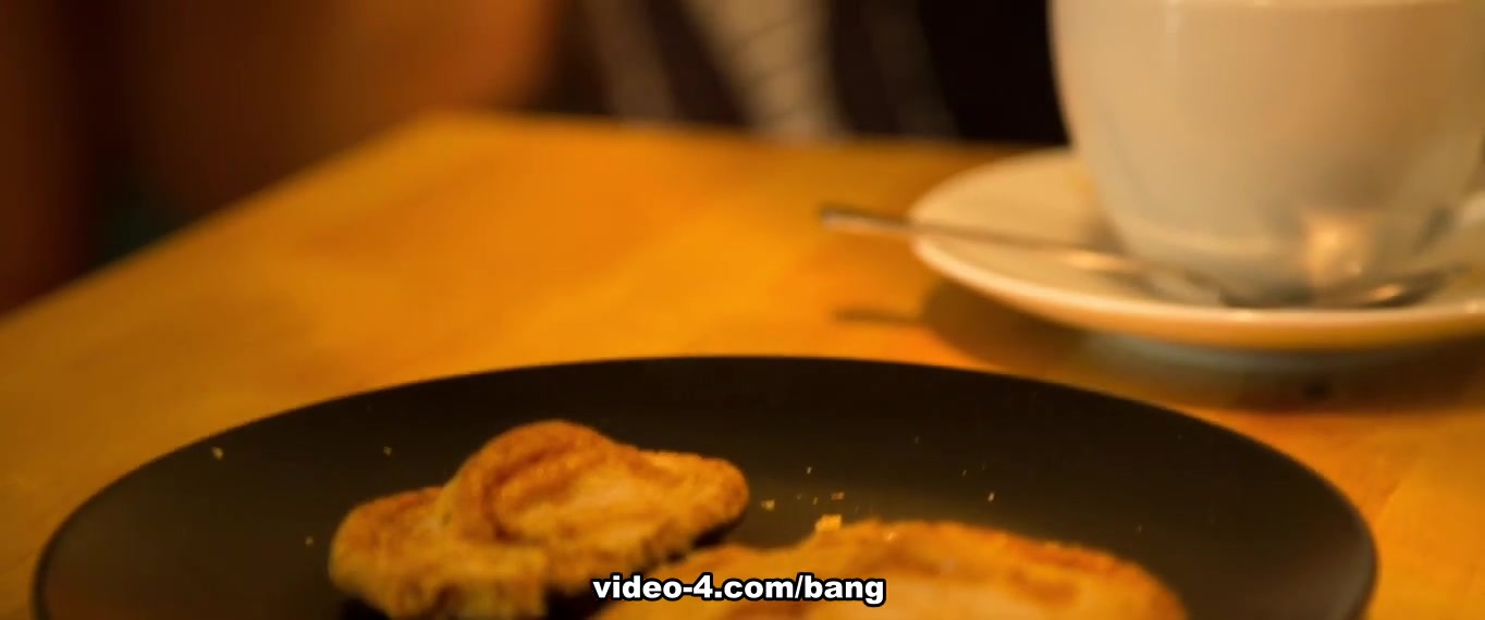 Jimena lago makes love to her man in the kitchen against the counter - BANG