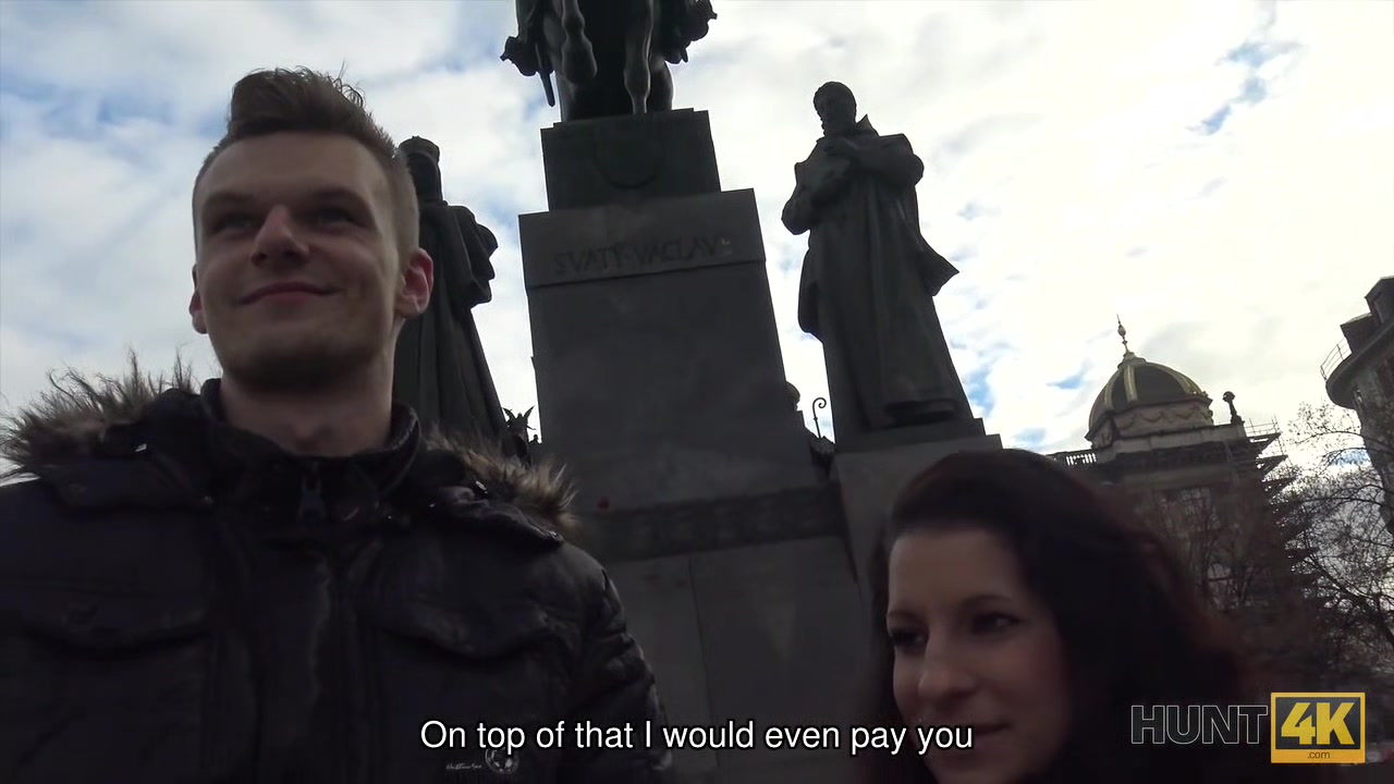 HUNT4K. Guy needs cash so why watches how his lovely babe Jocelyne Z gets dirty