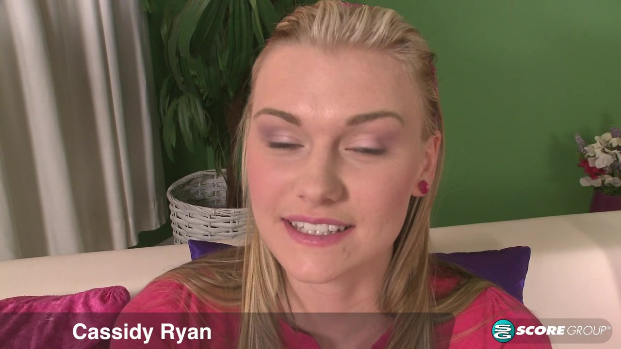 Prepping Her Pussy - 18Eighteen