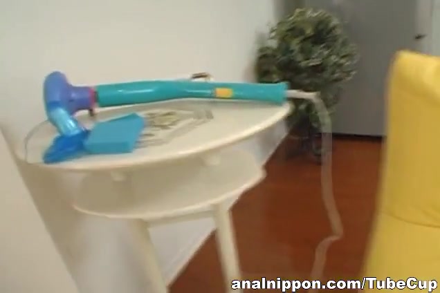 Rinako Hirasawa Hot Asian babe masturbated