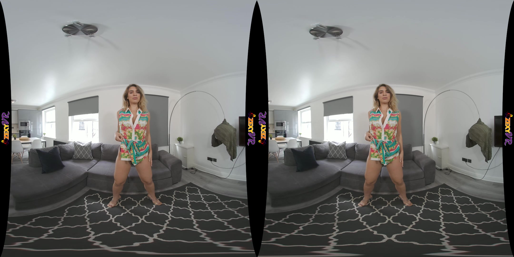 Super-Duper Sexy featuring Katie Louise - ZexyVR