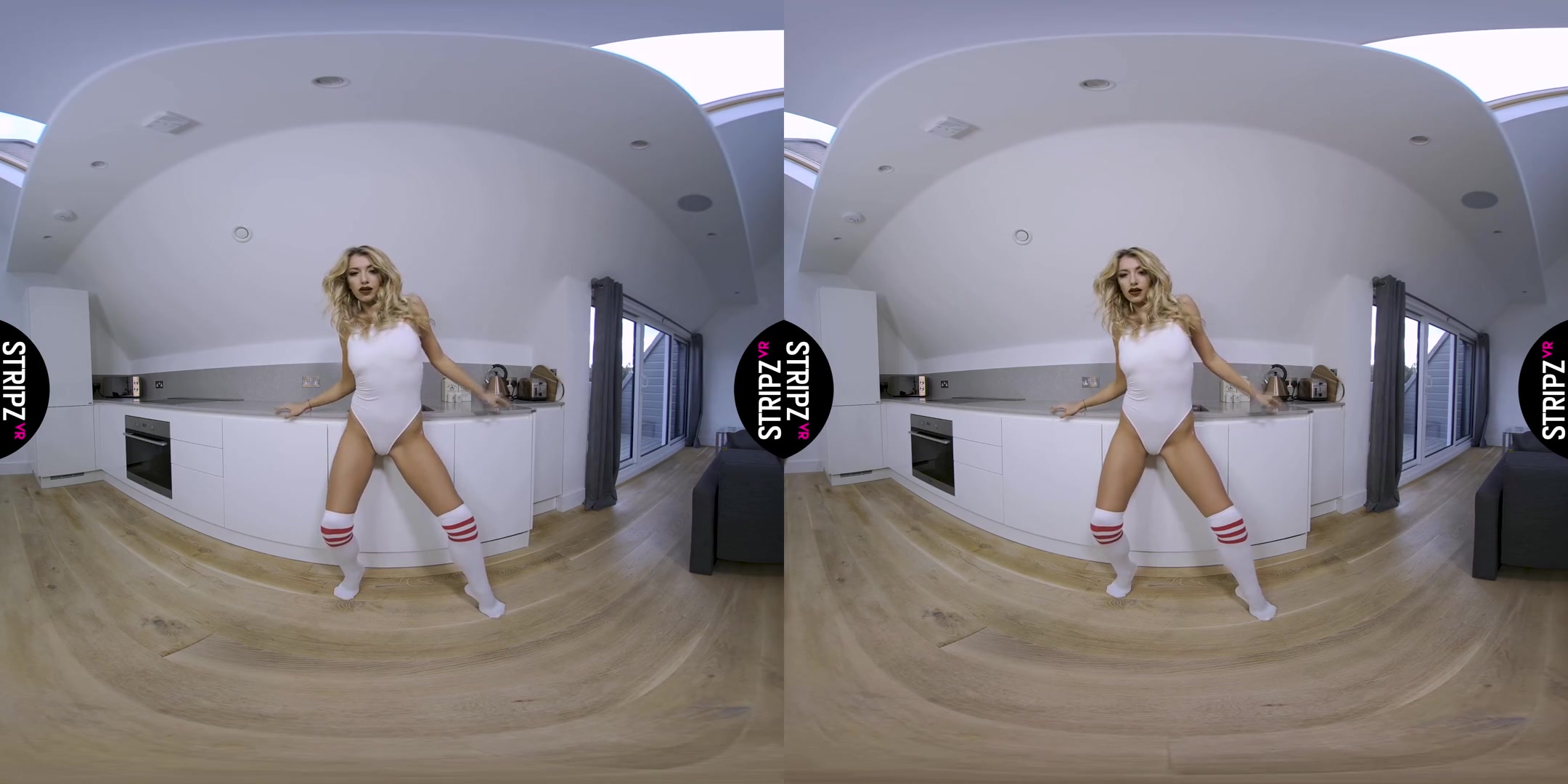 Bexie Williams in Studio 66 - StripzVR