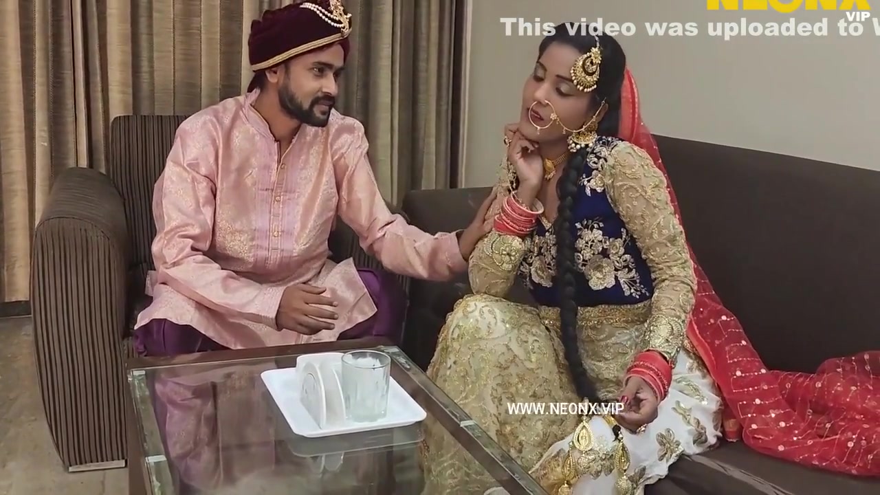 Young Girl Gets Fucked On Marriage Night