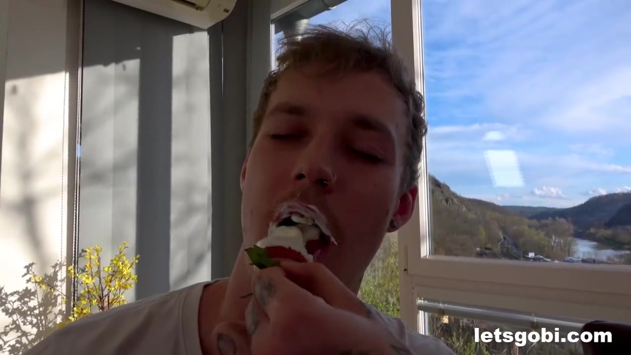 Office Lunch Turns into Bisexual Group Fucking