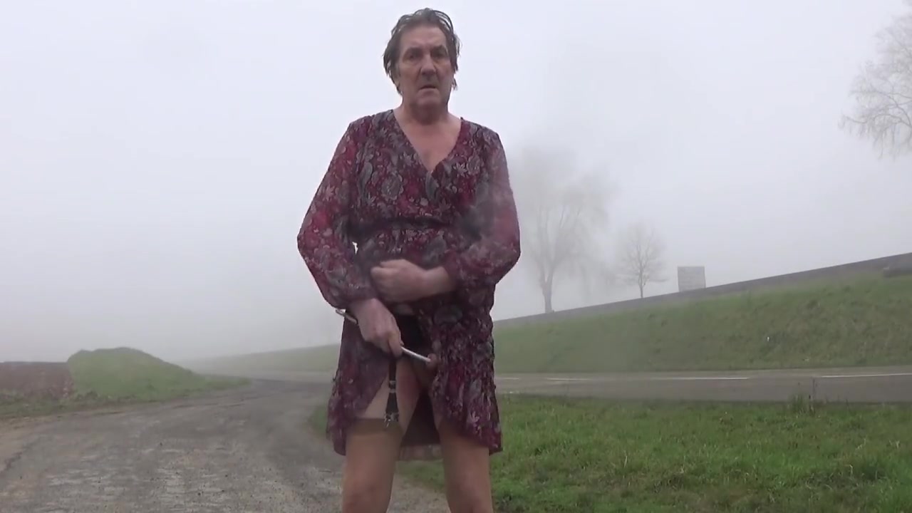 Dildo Sounding Outdoors 50