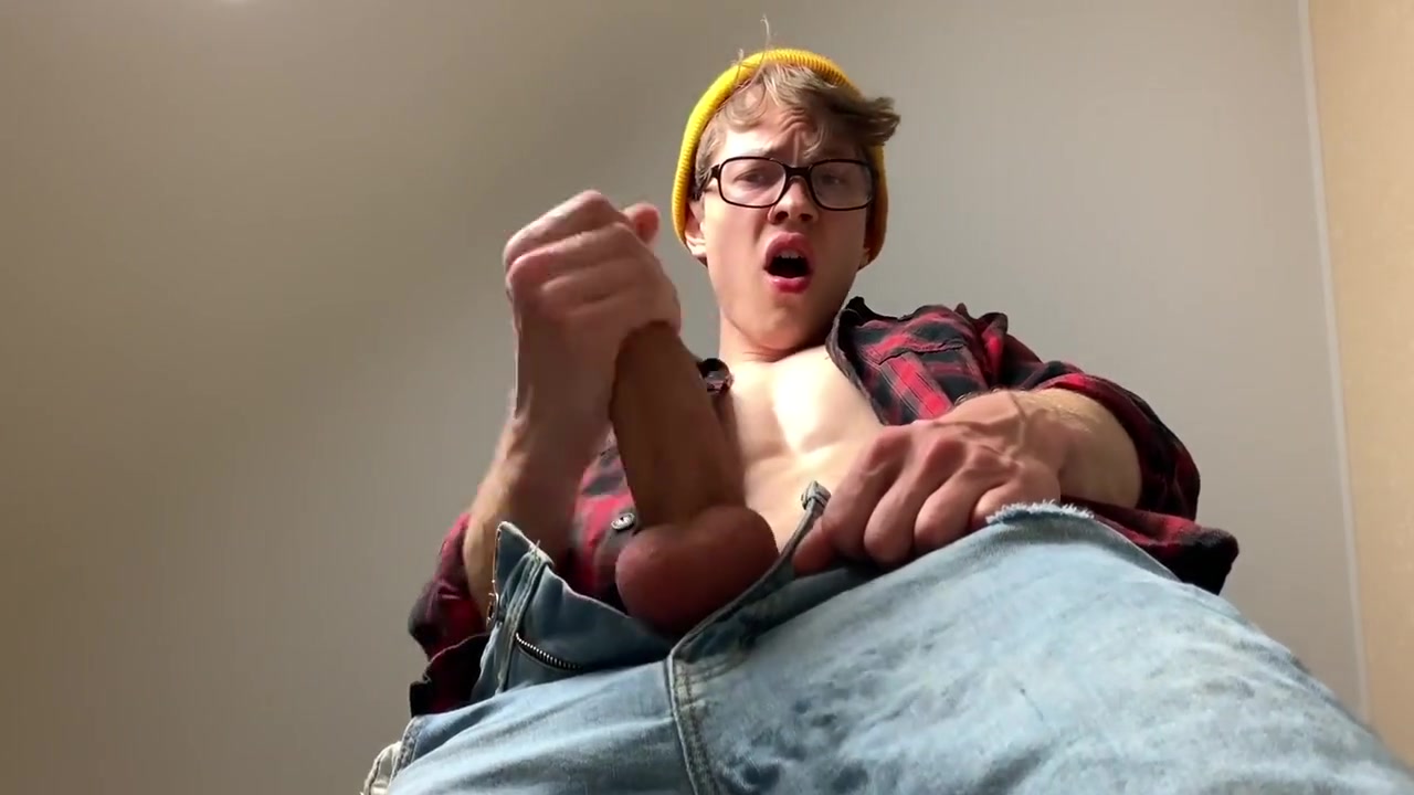 College Twink Powerful Orgasm Compilation: Lots Of Cum And Loud Moaning Uncut Top Handsome