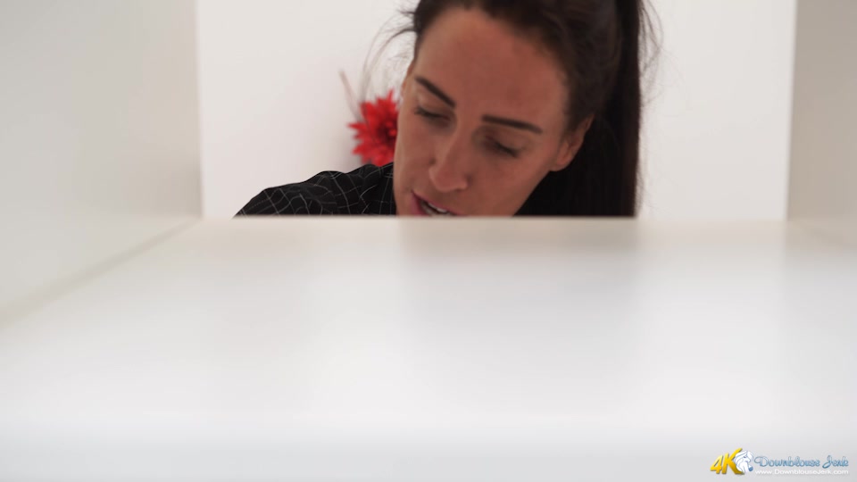 Tammie Lee in Are You Perving On Me? - DownblouseJerk