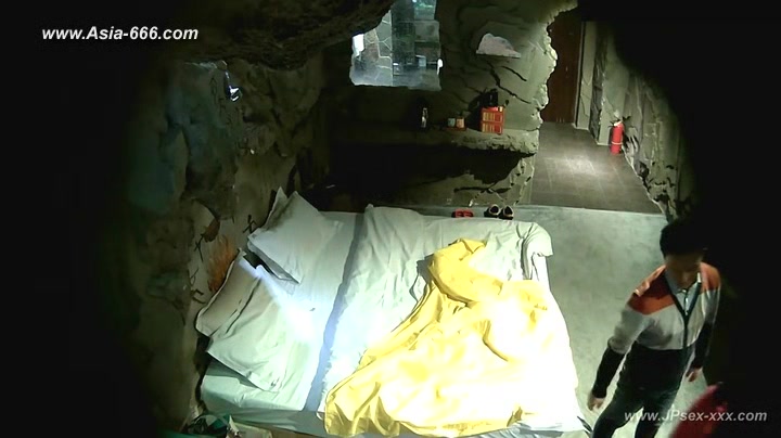 Hackers use the camera to remote monitoring of a lover's home life.172