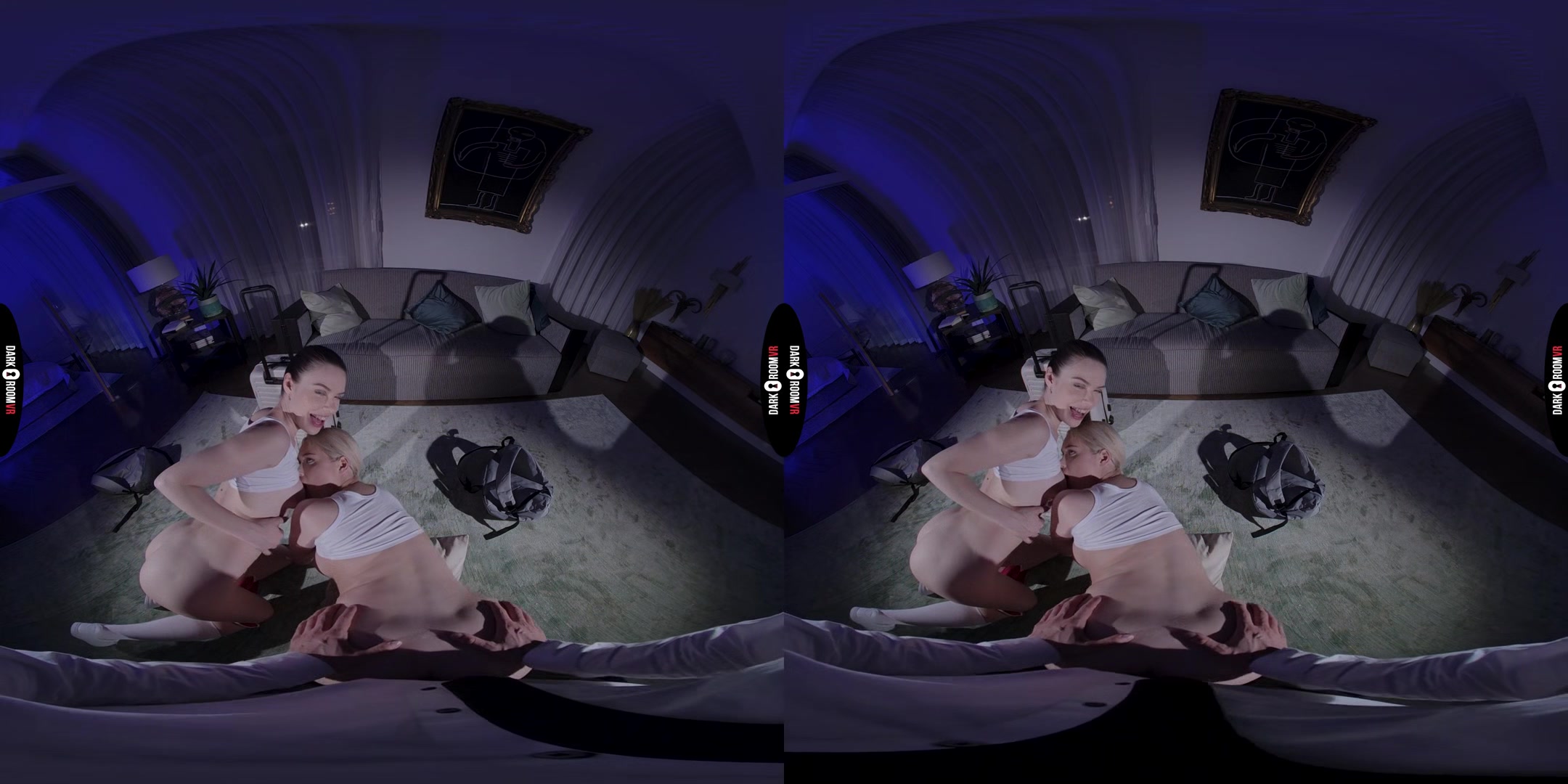 Jessie Ames & Princess Alice VR Porn: One Night Stand - DarkRoomVR