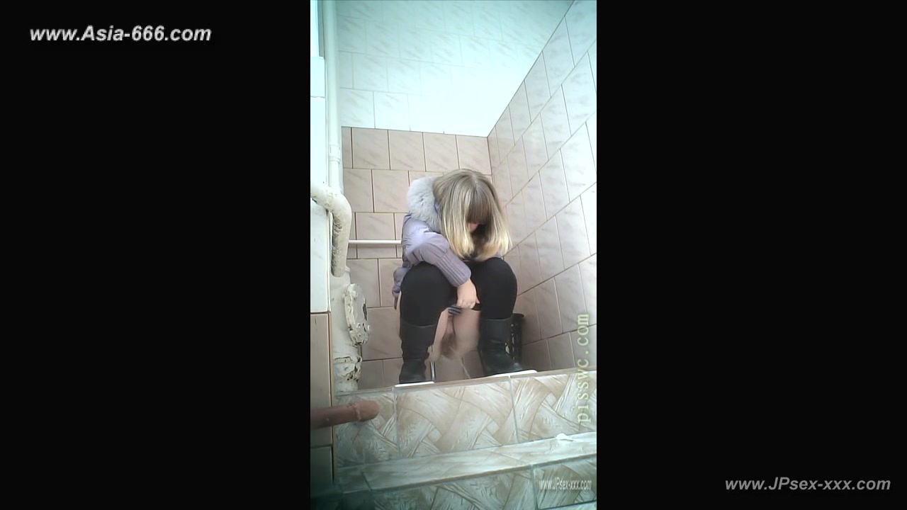 peeping blondes go to ***
