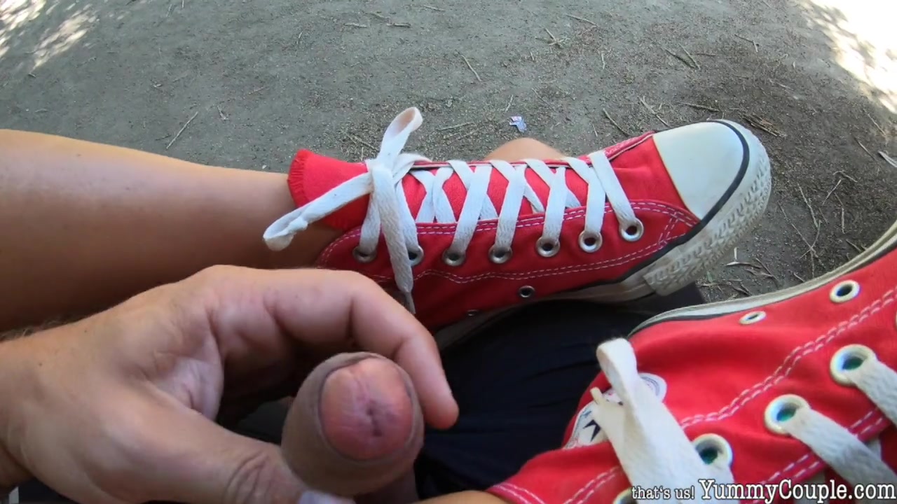 Huge Double Public Cumshot On My Chucks In The Park - Sex Movies Featuring Yummycouple