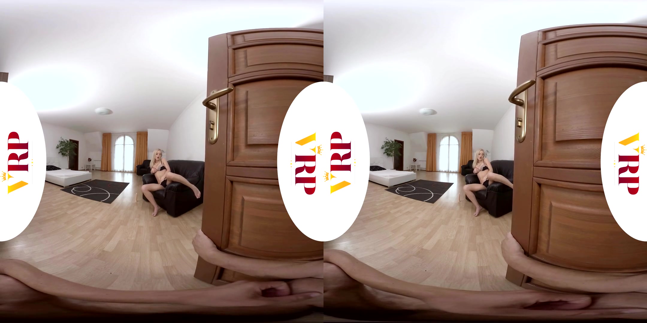 Sicilia in Peeping Tom - VRPFilms