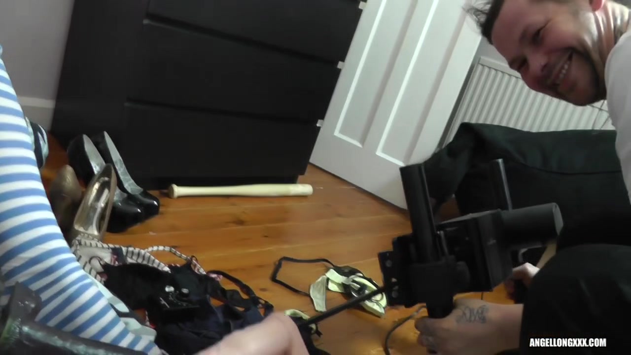 Angel Long - Fisting Bonnie Rose & Foot Fucking Her