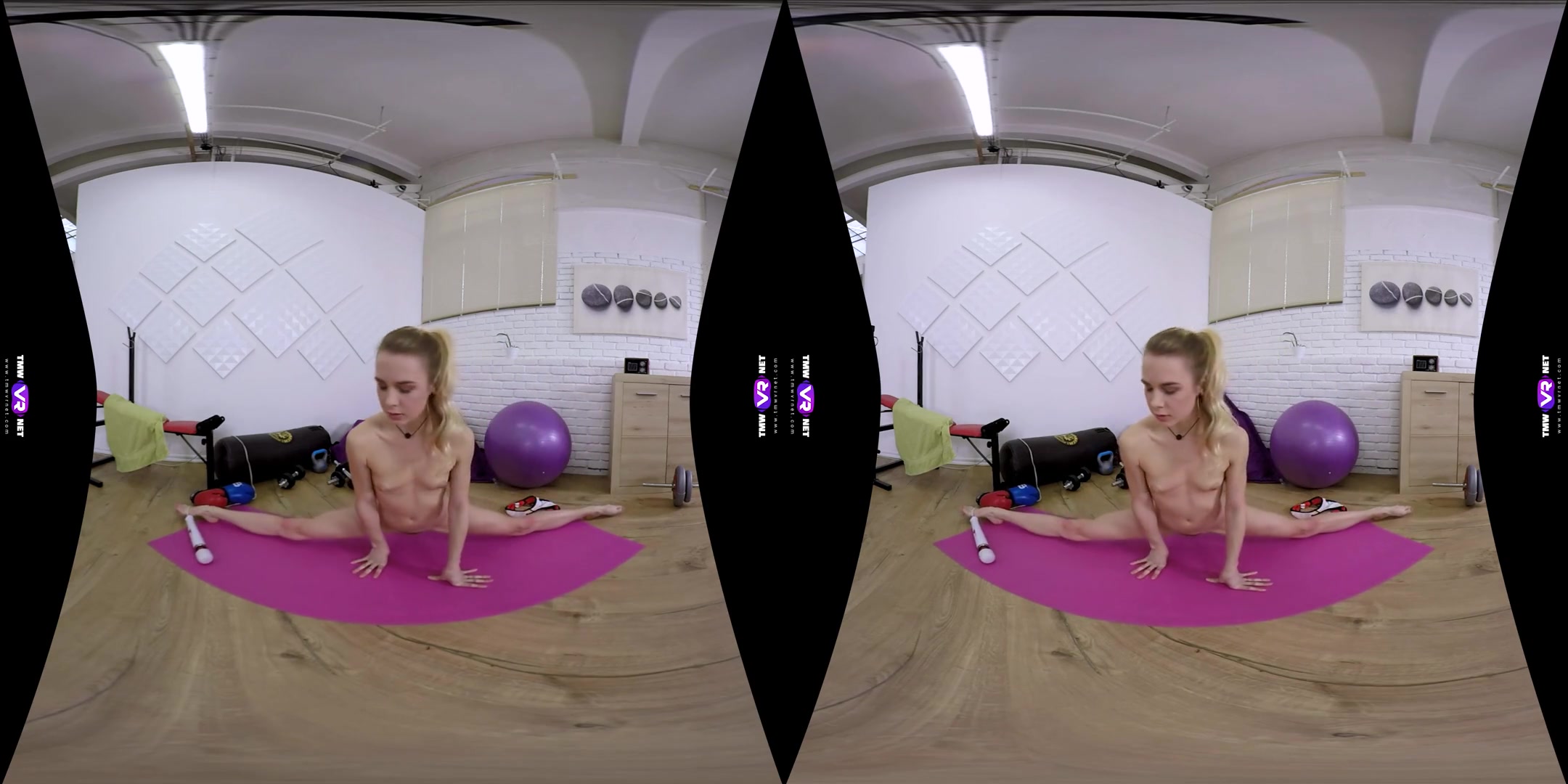 Alecia Fox in Morning Pussy Workout In Gym - TmwVRNet