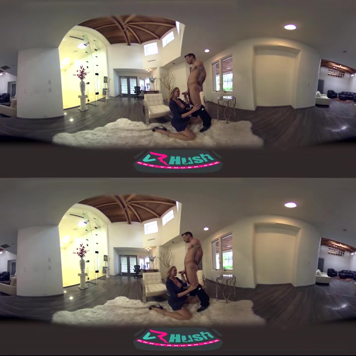 Blonde Milf Showing You the Way (Voyeur)