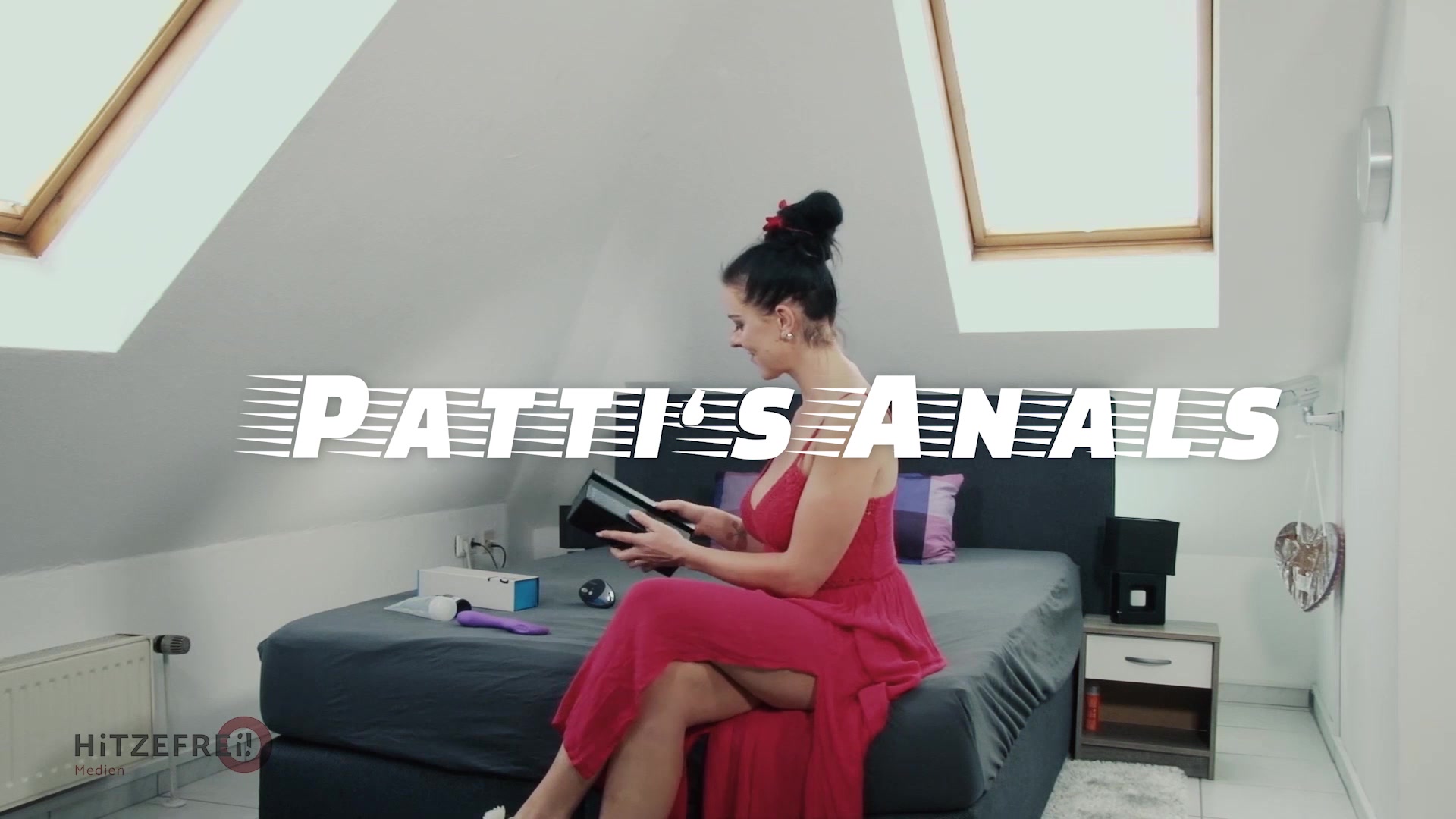 HITZEFREI Texas Patti drills Dirty Tina's ass with toys