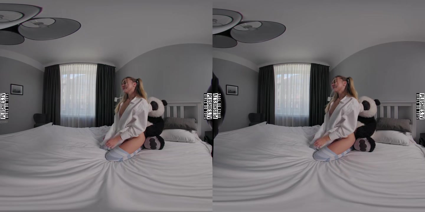 Stefani Kaleesy - New Boyfriend Panda Bear - PlushiesVR
