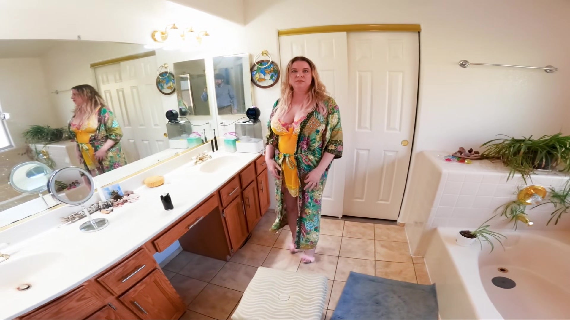 Hot Wife Fucks The Contractor For A Cheap Remodel