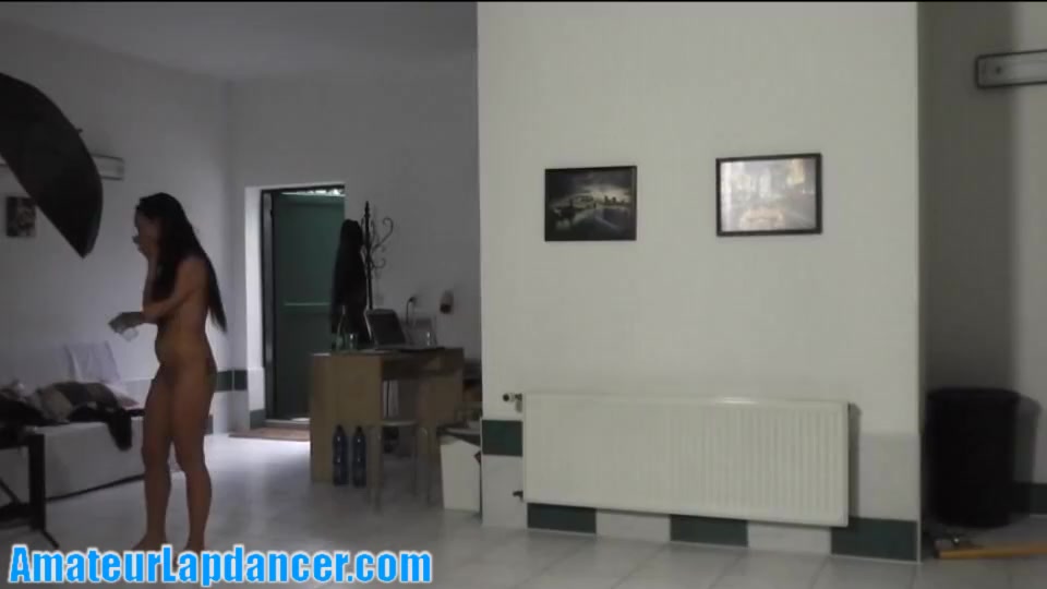 Sexy lapdance by czech tanned lady