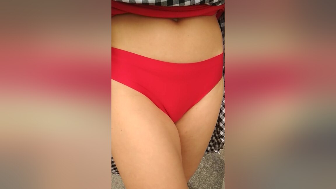 Happy Hairy Flasher - Ladyfoxxx