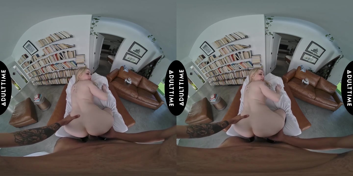 UP Close VR with Haley Spades, Scene #01