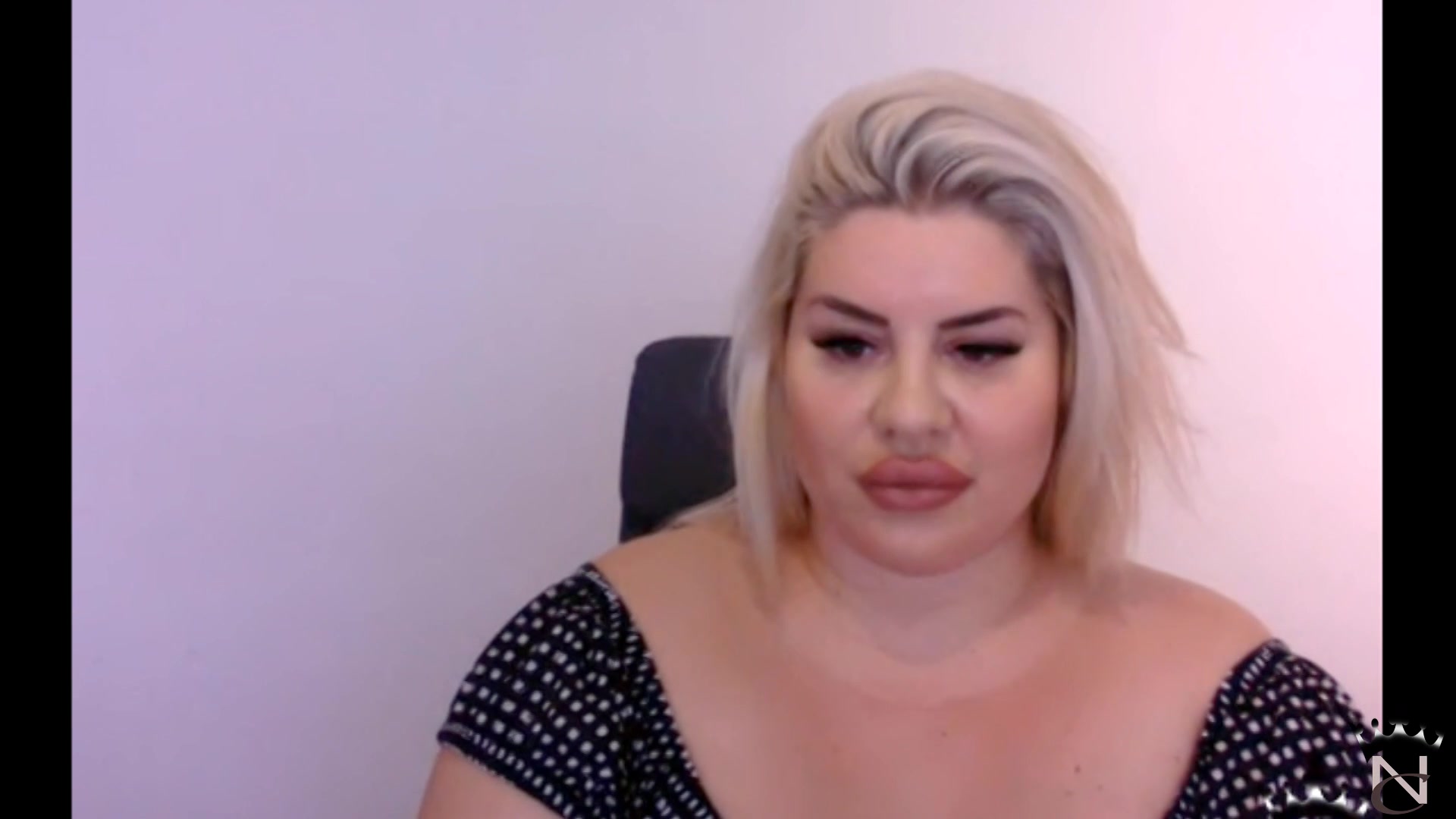 Summary First Live Show - Sex Movies Featuring Natasha Crown
