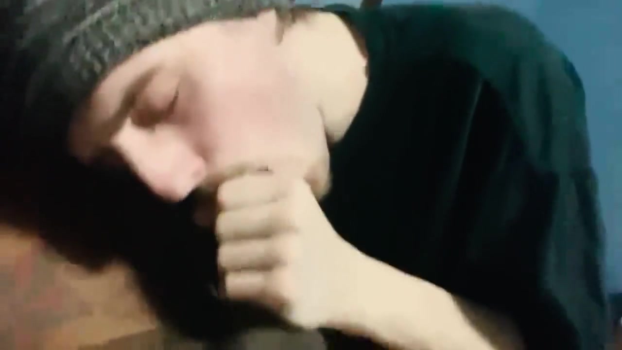 Stoner Twink Sucks Straight Dealers Cock