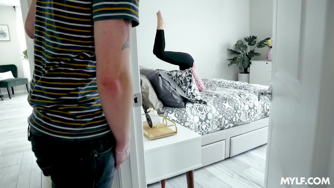 MILF Pornstar Hardcore Video - MYLF