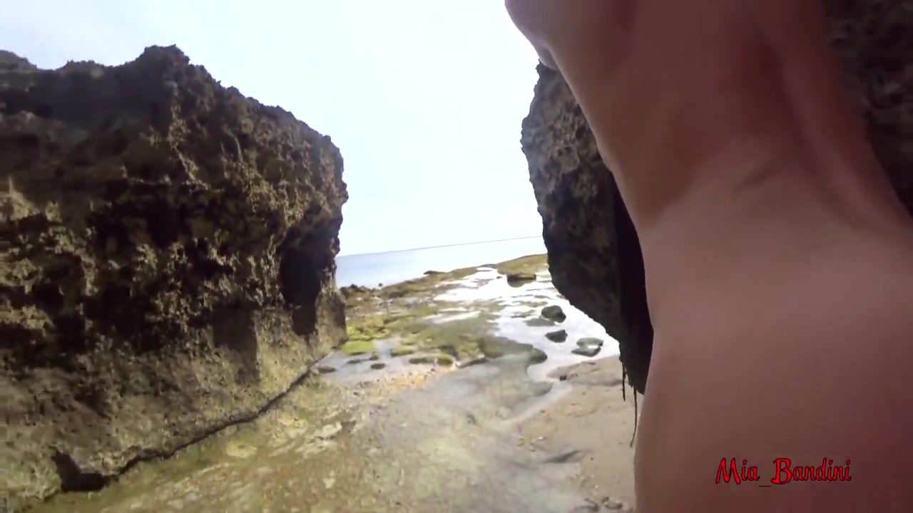 Mia Bandini In Fit Beauty Is Hiding For Public Beach Deepthroat And Fuck 8 Min