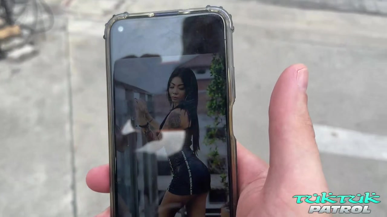 Cardi Thai Star