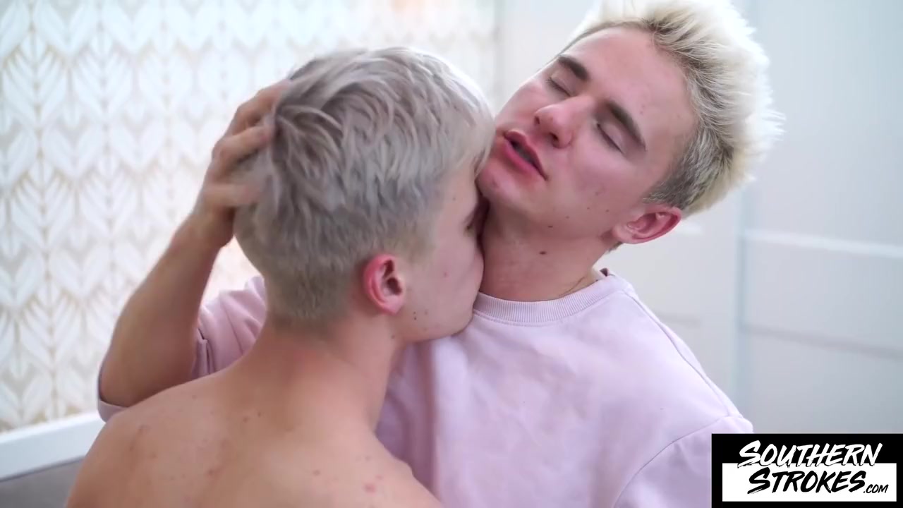 Nick Starlight And Marcus Paradise - Blond Teen 18+ Barebacks Ass
