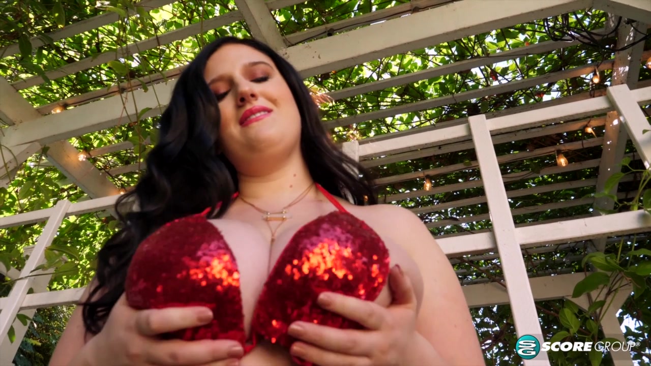 Blake Emerald: Oiled & Showered