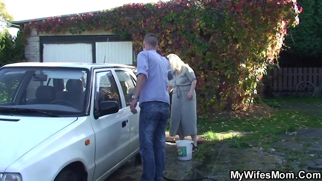 The Old Woman Seduced Her Step son-in-law And He Fucked Her