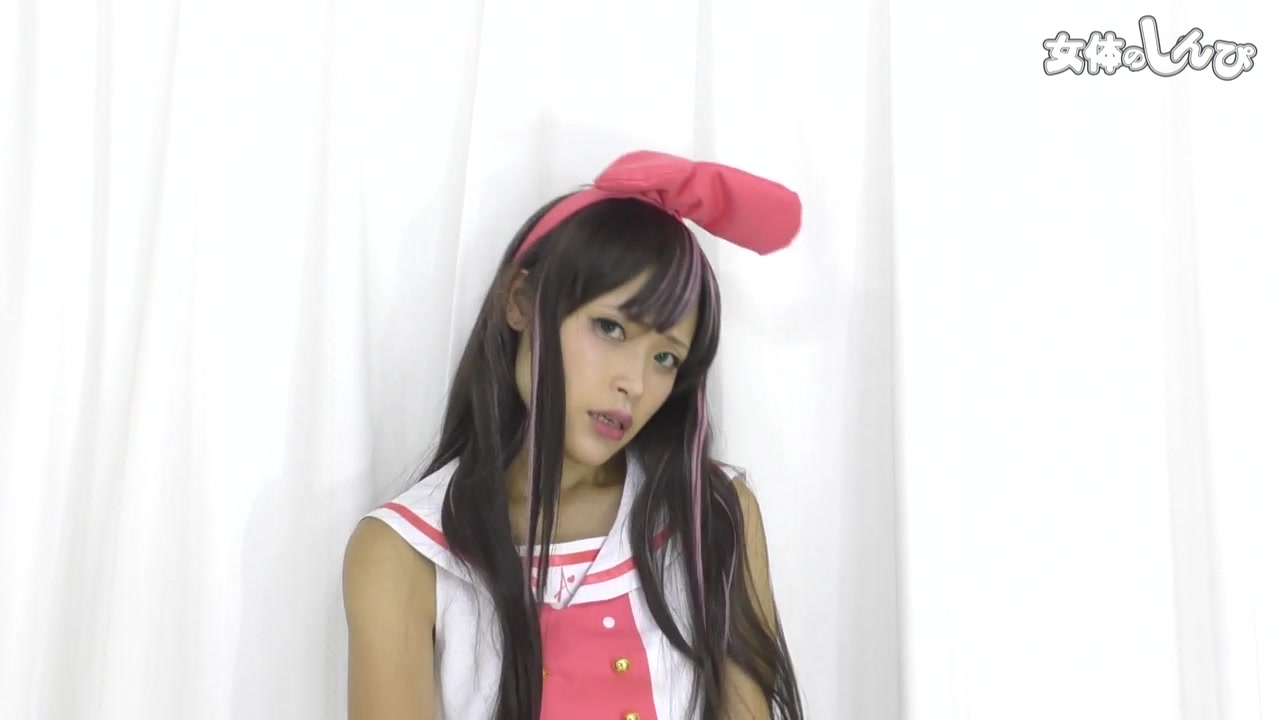 I stand up by bandy-legs and masturbation. - Fetish Japanese Video