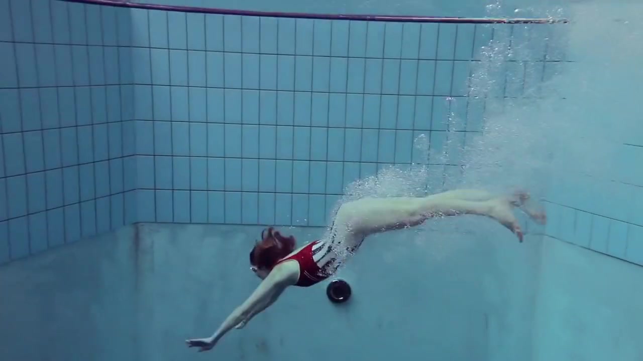 Nastya Super Underwater Hot Babe From Russia