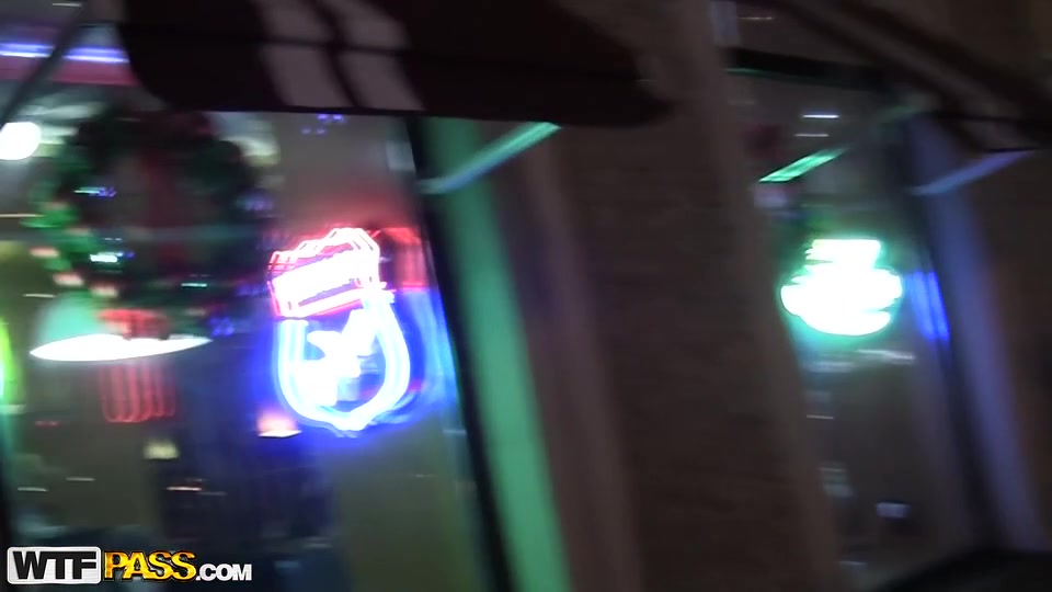 Thrilling and risky pickup sex in an elevator