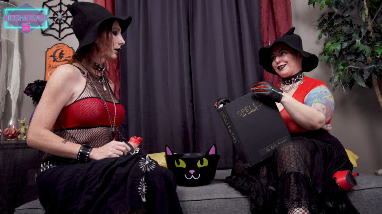NIKKISFETISHES - Witchy Wet Dreams With Nikki and Jezebel