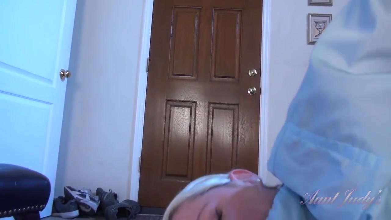 Your Hairy Milf Step-auntie Liz Helps You Workout pov - Judys