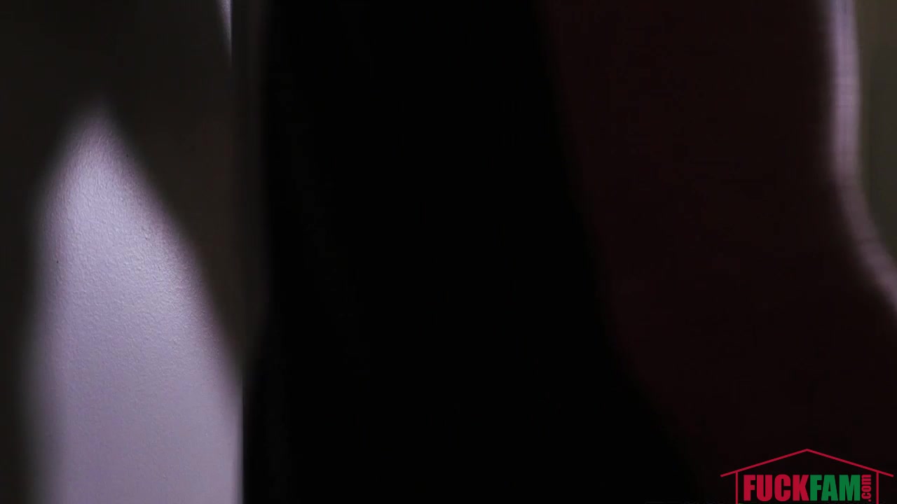 Candice Dare in Stepsisters Anal Overdose