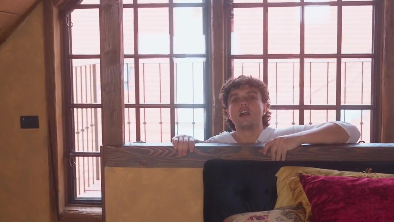 Rich Busty Milf Fucked A Servant