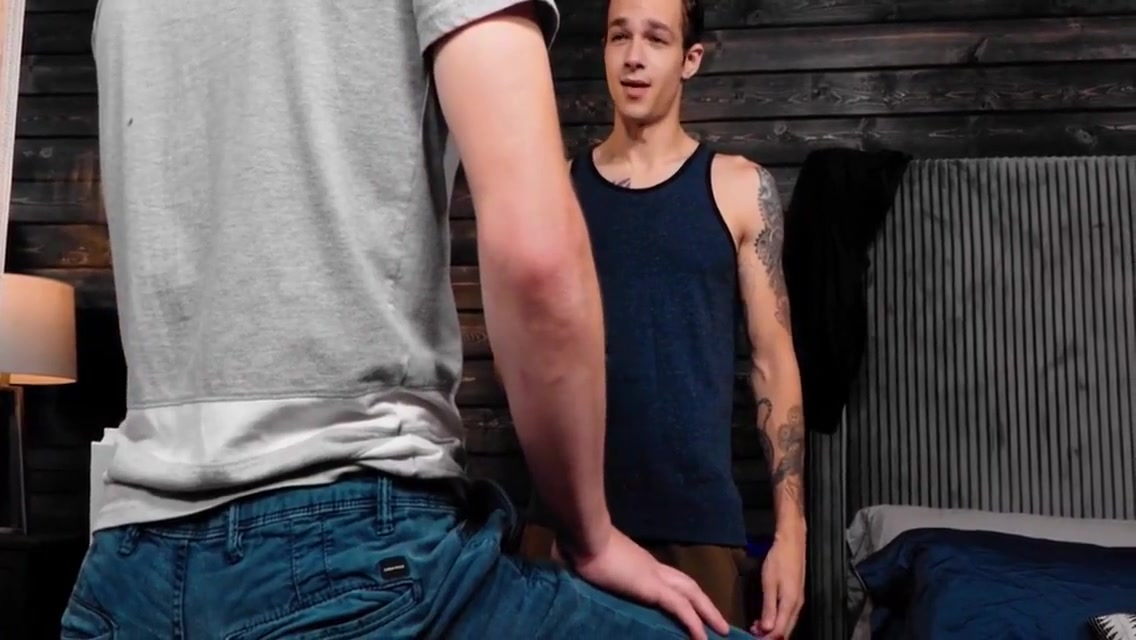 Nerdy Friend Throatfucked By Eager Stud 7 Min