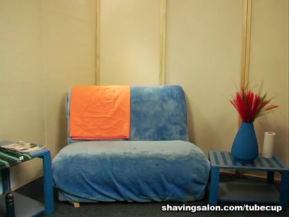 Adorable babe gets hardcore treatment in shaving salon