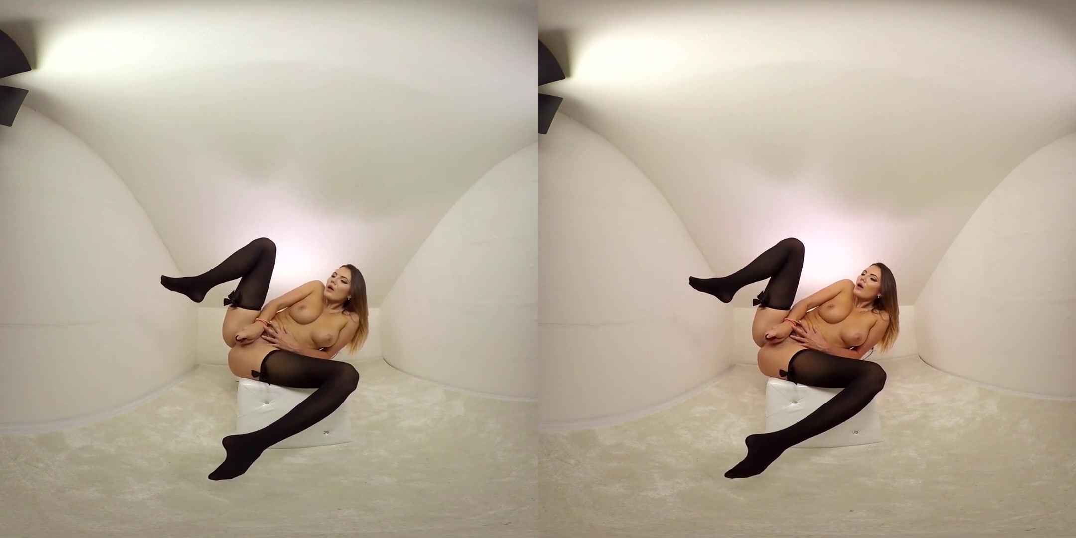 Vanessa Decker in 116 - Vanessa Decker - BravoModelsMedia