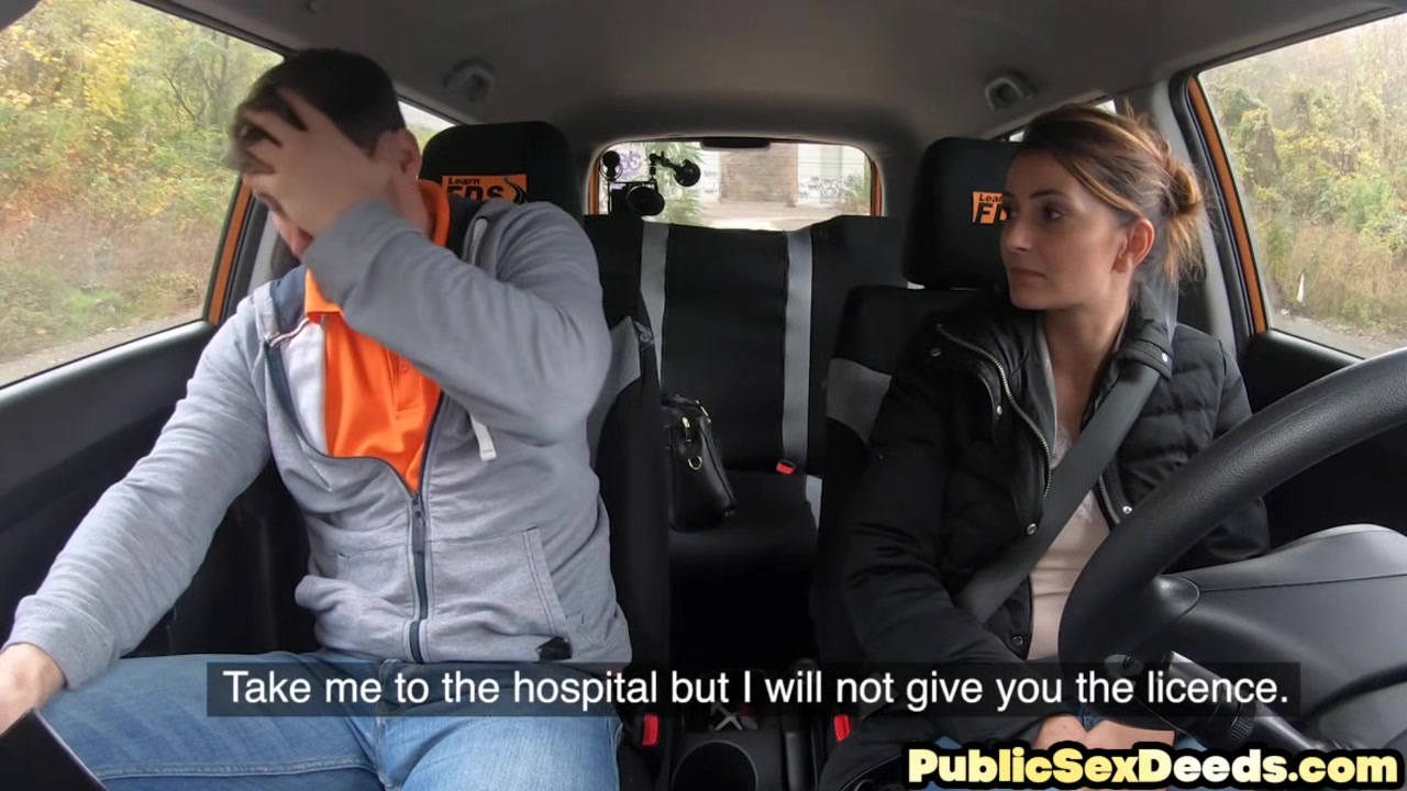 Driving slut pleasing her instructor to pass the test