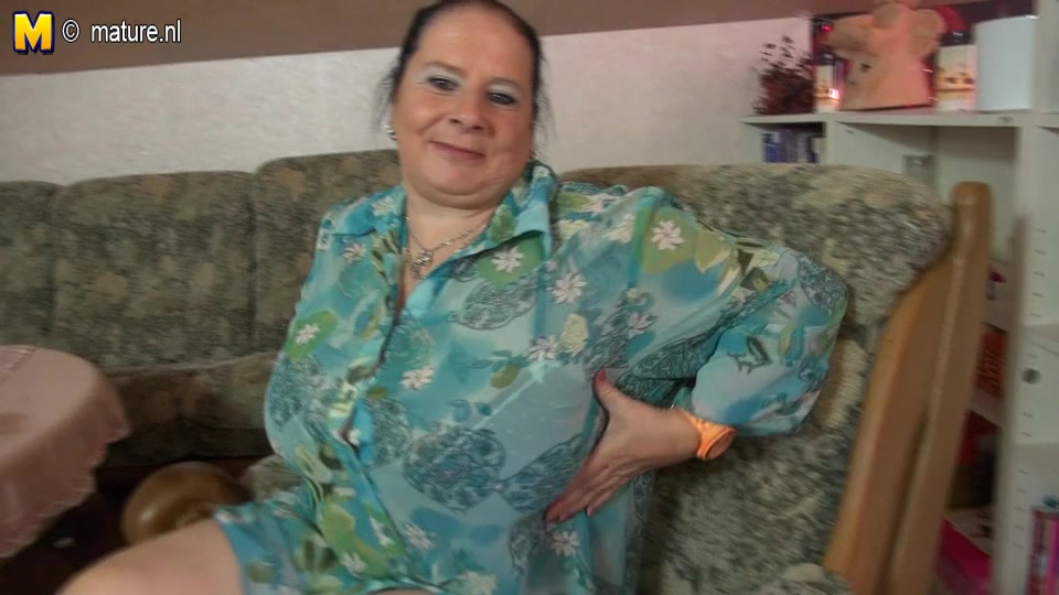 Huge Breasted German Mature Lady Playing With Herself At Home - MatureNL