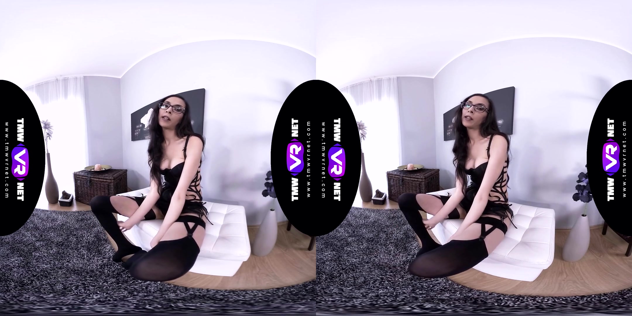 Ashley Ocean in Solo Pussy Masturbation with Glass Dildo - TmwVRNet