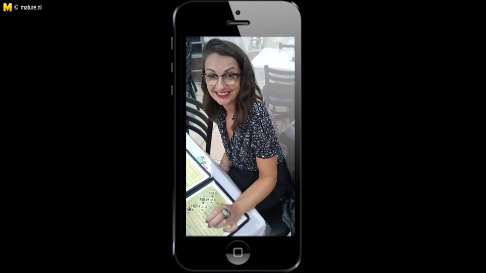Sexy American Lady Asked For An Interview And Shows A Whole Lot More - MatureNL