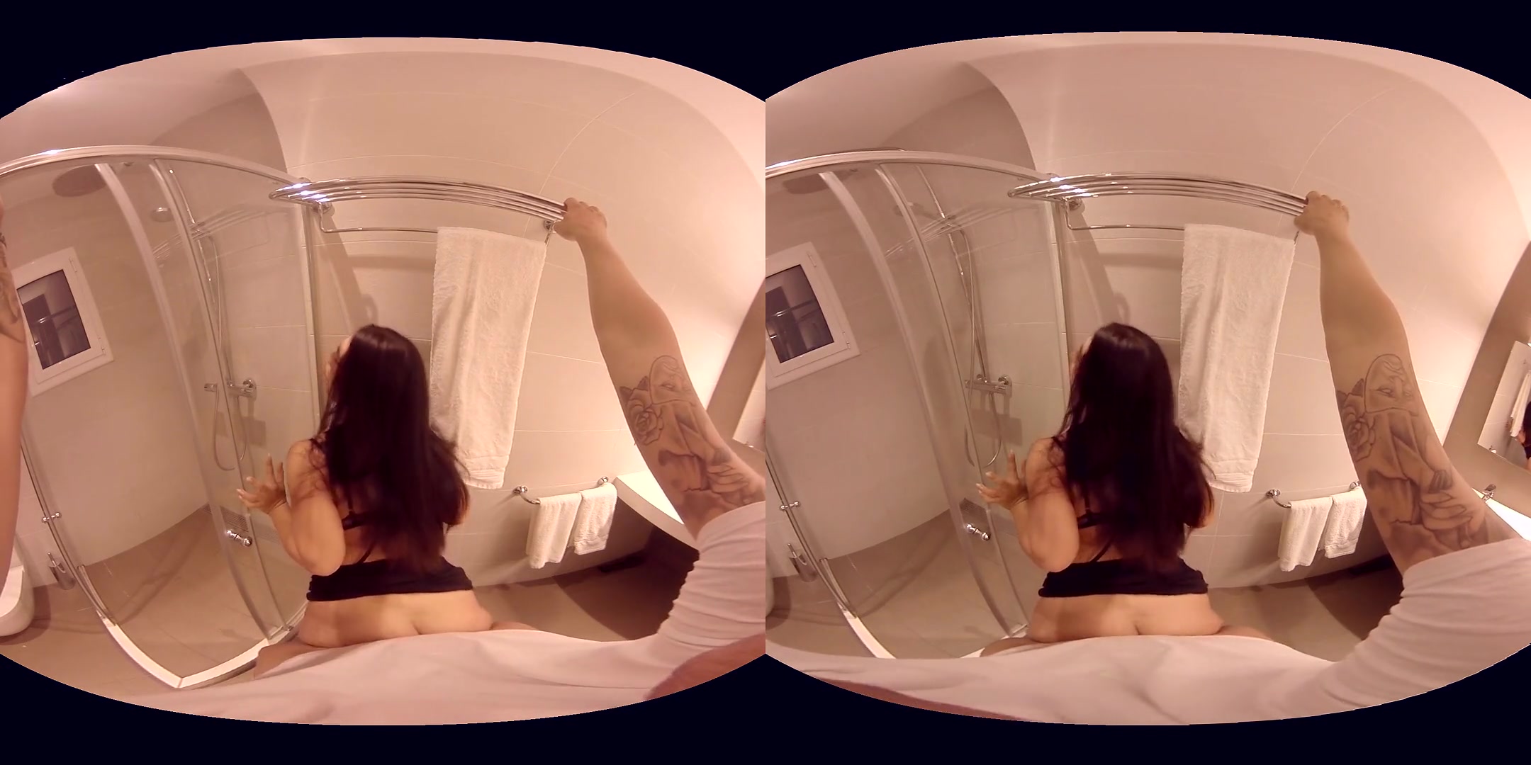 Hannah Shaw in The Lunch - VirtualRealPorn