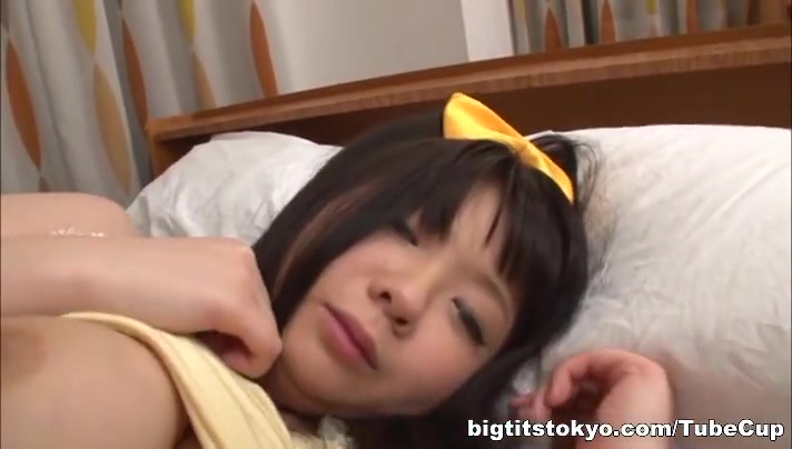 Noa amazing Asian teen 18+ is hot to suck cock and fuck