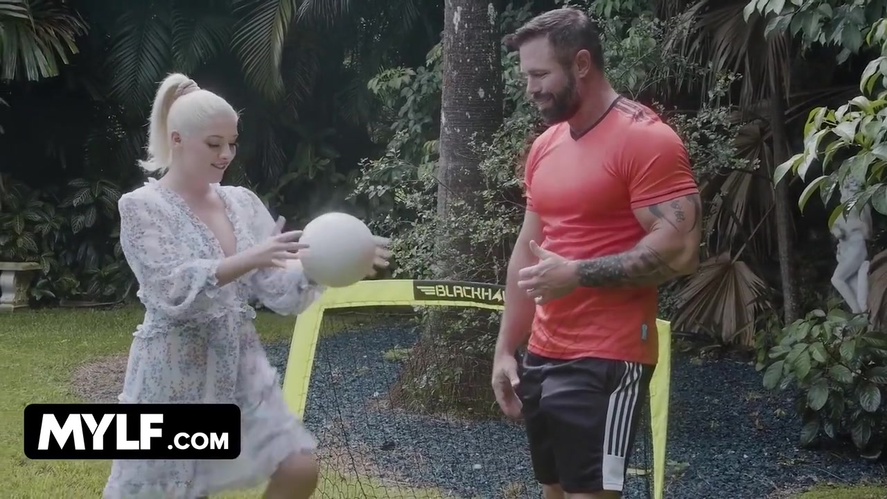 Soccer Player Stepdaughter Wants A Taste Of Muscular Stepdads Big Dick & Stepmom Is Happy To Share